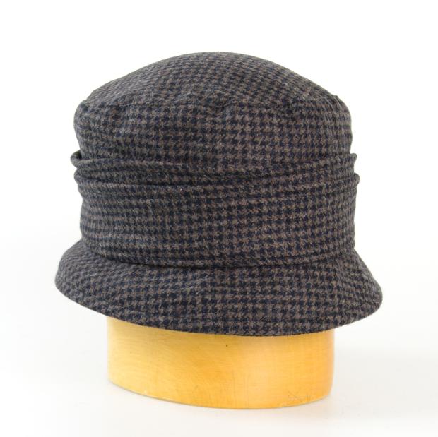 Dámsky vlnený klobúk