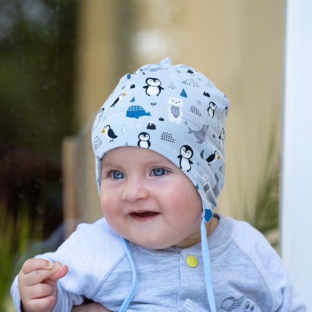 Dojčenská čiapka s paspulou a potlačou